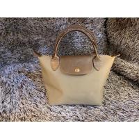 ราคา (used) กระเป๋า longchamp ของแท้ สภาพดี ใช้งานทั่วไปค่ะ (14969987428)