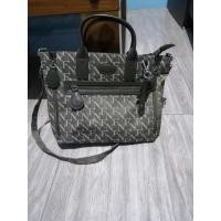 ราคา กระเป๋าflynowสีเขียว (8982910301)