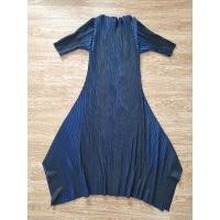 ราคา ส่งต่อเดรสอัดพลีท (Pleat) สีน้ำเงิน เหลือบสีดำ Free size (29012028946)