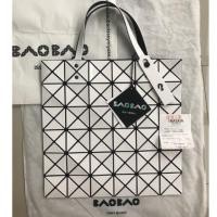 ราคา พร้อมส่ง BAOBAO แท้ อุปกรณ์ครบค่ะ (448764993)