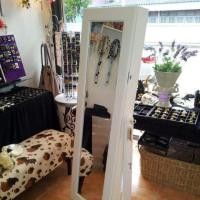 ราคา ตู้เก็บเครื่องประดับตู้กระจก(สินค้าตัวอย่างโชว์หน้าร้าน) (7217565081)