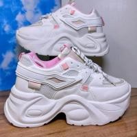 ราคา G15 (ไซส์ 35-40) พร้อมส่งจากไทรองเท้าผ้าใบส้นสูง สไตล์เกาหลี ทนทาน รองรับเท้าพื้นเรียบ เสริมความสูง 7.5 ซม. แถมสาย 2 แบบ (26312630073)