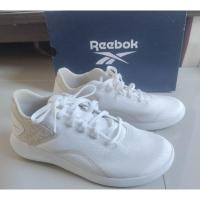 ราคา รองเท้าผ้าใบสีขาว ยี่ห้อ Reebox (13008376181)