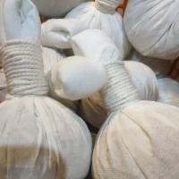 ราคา ลูกประคบสมุนไพร ขนาด 200 กรัม จำนวน 6 ชิ้น (16141290986)