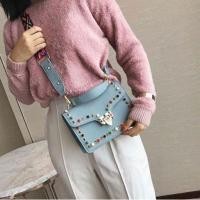 ราคา impressbag กระเป๋าสะพายข้าง หนังPU สไตล์Valentino สีฟ้า (860463037)