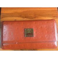 ราคา กระเป๋าสตางค์ MCM สีส้ม‼️แท้ (3719423893)