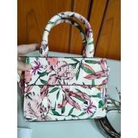 ราคา Guess crossbody มือสอง ของแท้ (21347794497)