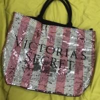ราคา กระเป๋าผ้ามือสอง Victoria secret ใบใหญ่ (17960666989)