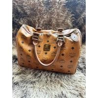 ราคา กระเป๋าถือ MCM แท้ มือ 2 ลายออริ ขนาด 10 นิ้ว สภาพสวย มีรอยการใช้งานทั่วไป (23734708838)