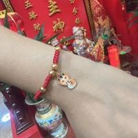 ราคา เชือกแดงพร้อมจี้งูใหญ่สายมูเสริมโชคกันคนไม่ดี เพิ่มความสิริมงคลแก่ชีวิต เชือกแดงปรับขนาดได้ตามข้อมือ (28320369572)