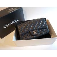 ราคา Used Chanel mini8 Lambskin holo20 (1889610515)