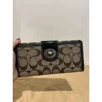 ราคา coach กระเป๋าสตางค์ใบยาว มือสองของ แท้ (24221990496)