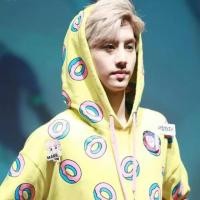 ราคา พร้อมส่ง ! เสื้อฮู้ดโดนัท แบบ Mark GOT7 (756588345)