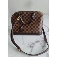 ราคา Louis Vuitton Alma PM Damier Ebene (23925669697)