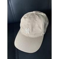 ราคา หมวกแก๊ป NY สีเบจ มือสอง (22508184550)