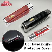 ราคา Chevrolet ฝาครอบเบรคมือสำหรับรถยนต์ ปลอกเบรกมือรถยนต์สไตล์คาร์บอนไฟเบอร์ อุปกรณ์ตกแต่งฝาครอบป้องกัน SUV สำหรับ for Chevrolet Cruze Sonic Captiva Trailblazer Colorado (27752406302)