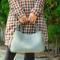 ราคา Handbag Valley Pastel Blue Grey กระเป๋าถือหนังแท้ สีน้ำเงินเทา พาสเทล for women (11563700164)