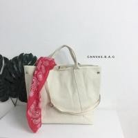 ราคา กระเป๋าปักชื่อ รุ่น Everyday Tote - สีครีมคาดครีม (1594750399)