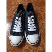 ราคา รองเท้าผ้าใบ Levi's แท้ 100% (5044162042)