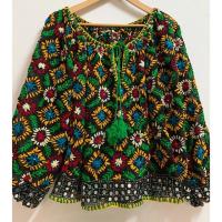 ราคา เสื้อคอกลมผ้าชีฟองปักมือ แต่งขอบงานถักโครเชต์ มีสายเปียผูกโบว์ .. อก ฟรีไซค์ ได้ถึง 50” ยาว 25” (3916144932)