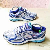 ราคา New Balance 860 V3 มือสองสภาพเหมือนใหม่ เบอร์ 41 ยาว 26.5 cm (1369151991)
