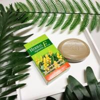 ราคา Herbal F Soap สบู่เฮอเบิล เอฟ สบู่กำมะถัน มีส่วนผสมชุมเห็ดเทศดูแลและป้องกันเพื่อสุขภาพผิว (8370744687)