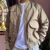 ราคา [เหมือนใหม่] Iwearzule Khaki Oasis Bomber Jacket | ไซส์ S ไซส์ใหญ่ | ไม่จํากัดเพศ | เด็กหญิง/เด็กชาย (18676901117)