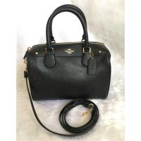 ราคา พร้อมส่ง coach รุ่นหมอนดำ 9" หนังใหม่เงาๆวิ้งค์ๆ (250591106)