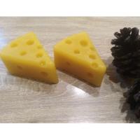 ราคา ไขล่อผึ้ง เสน่ห์ล่อผึ้งมาเลี้ยง มีกลิ่นหอมจากลังผึ้ง ฟีโรโมนผึ้ง ขี้ผึ้ง (3339863297)