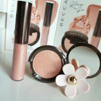 ราคา Becca Glow To The Go Shimmering Skin Perctor Rose Gold Set (901175202)
