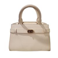 ราคา มือสอง กระเป๋า charles&keith สีขาว (23027446427)