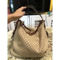 ราคา พร้อมส่ง**กระเป๋าสะพายไหล่GUCCIแท้มือสอง (9180404042)