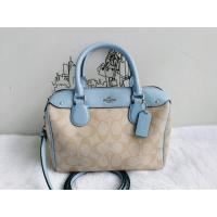 ราคา พร้อมส่ง coach หมอน 9 นิ้ว (1570118427)