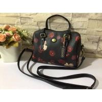 ราคา sale !!กระเป๋าทรงหมอนCoach มือสอง (14228940346)