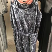 ราคา ชุดเดรสจั้มเอวforever21 กำมะหยี่สีเทา, ชมพู size m (1665278683)