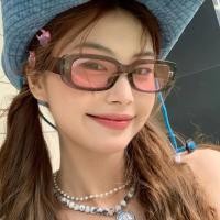 ราคา แว่นตาแฟชั่น แว่นตาเท่ เลนส์สีชมพูกรอบสีเทาใส ร้านในไทย [[สินค้าพร้อมส่ง]] (12595499095)