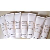 ราคา ส่งฟรี โฟมลดฝ้า โฟมหน้าใส ลดเลือนกระ จุดด่างดำ และรอยสิวต่างๆ หน้าขาวใส Foam Whitening (8280167146)