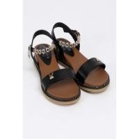 ราคา รองเท้าแตะผู้หญิงยี่ห้อ playboy แท้100% (8987725497)