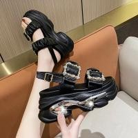 ราคา JSY - 6879 รองเท้าแตะส้นเตี้ยสำหรับผู้หญิง ทรงพื้นหนา แฟชั่น 8.5CM (27917239811)