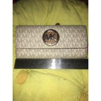 ราคา mk กระเป๋าสตางค์แท้มือสอง (20282312827)