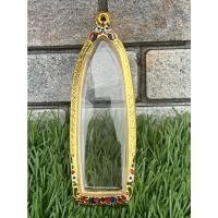 ราคา กรอบทอง กรอบพระ ตลับพระ กรอบพระร่วง พระร่วงรางปืน เงินแท้ 80% ชุบทอง ลงยา ขนาด กว้าง 3.0 ซม สูง 8.6 ซม (21557236290)