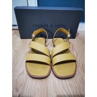ราคา รองเท้า charles & keith (10415942563)