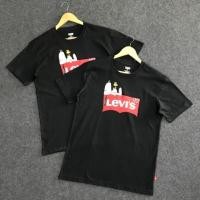 ราคา Levi's เสื้อยืดคอกลมสกีนลายสนูปปี้บนเนื้อผ้า ทรงตรงหญิงชายใส่ได้ค่ะ ❗️ถามก่อนสั่งนะค่ะ❗️ (2824468717)