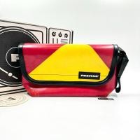 ราคา Freitag Hawaii ผ้าเหลืองตัดแดงงงง (28215782319)