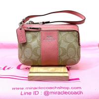 ราคา กระเป๋าคล้องมือ COACH  ของแท้ 2 ซิป มีตำหนิ COACH 52853 Small Double Zip Signature Coated Canvas Wristlet Pink (27862883376)