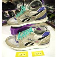 ราคา Reebok รองเท้ามือสองของแท้ (490879438)