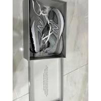 ราคา รองเท้า New Balance 990V5 Made in USA สี Grey with castlerock Type D ไซส์ 9.5 US ของใหม่ 100% (23721133344)