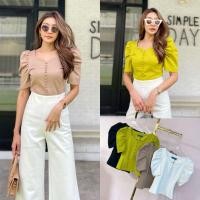 ราคา เสื้อคอเหลี่ยมวีผ้าเทพ✨แขนจีบแต่งกระดุมหน้า✨รุ่นนี้ทรงสวยมากห้ามพลาด✨ป้ายWalk in closet (13709275023)