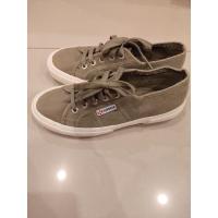 ราคา รองเท้าผ้าใบ Superga สีเขียวอ่อน สวย น่ารัก เท้า 37 ยาว 23 (25301443480)