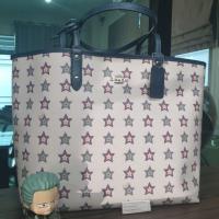 ราคา กระเป๋า Coach Tote กลับด้าน Limited (4517085167)